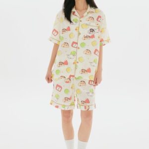 [Crayon Shin-chan] Shin-chan Sleeping Soundly in Short-Sleeve Pajamas (IVORY)